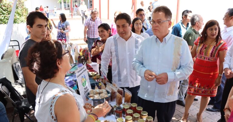 Continúa Poder Judicial impulsando el Lunes Artesanal de Corazón