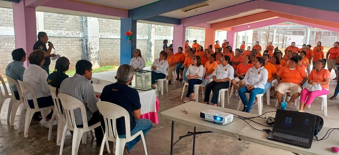 Apoya Voluntariado del Poder Judicial proyecto de crianza de peces en Cerss Femenil de Tapachula