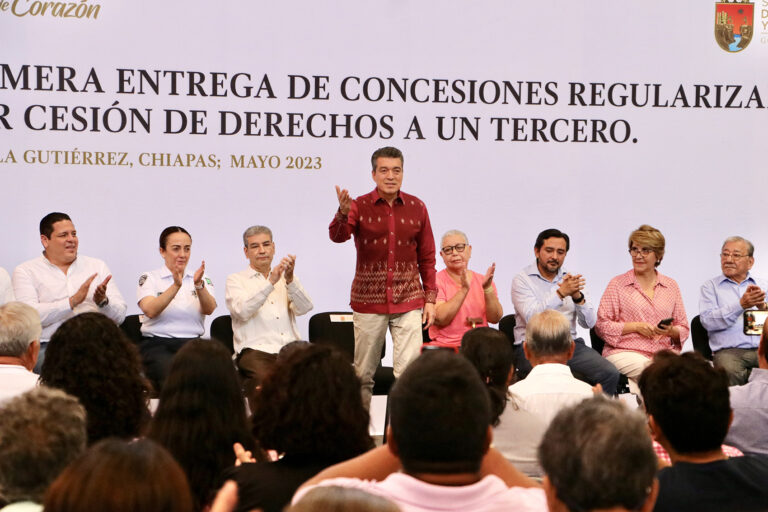 Entrega de concesiones no es una dádiva sino justicia para el sector transportista: Rutilio Escandón