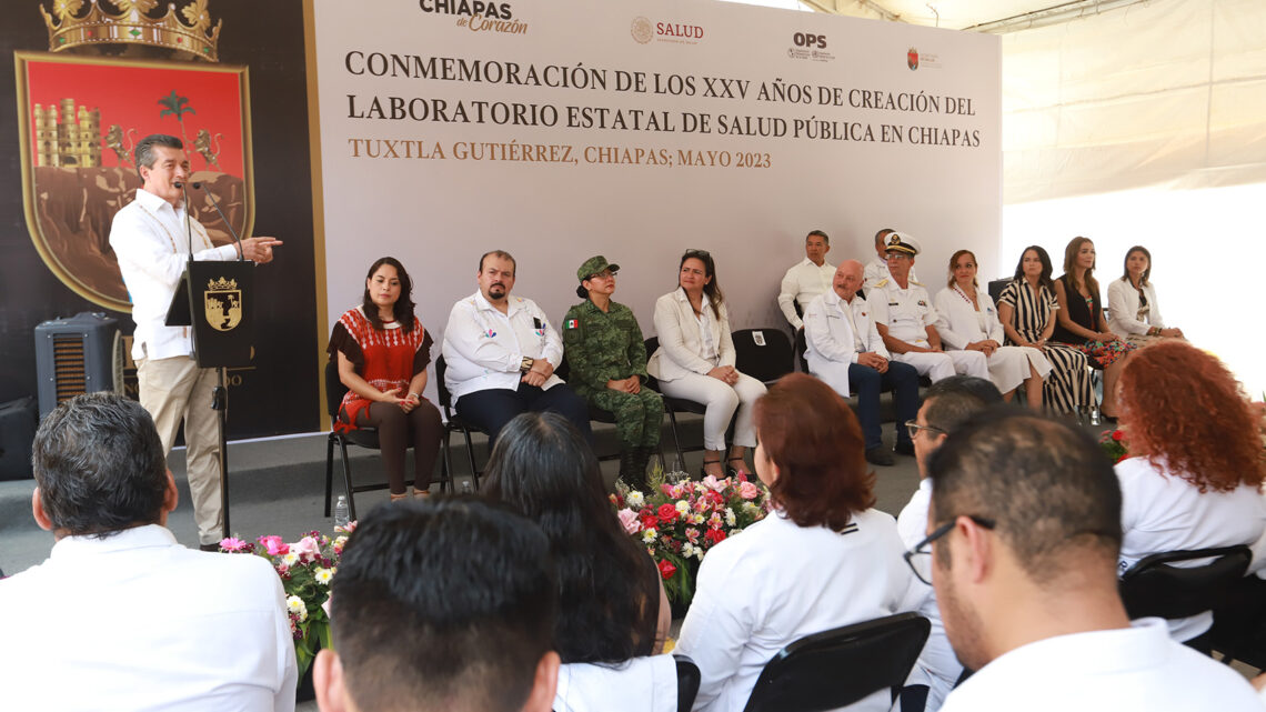 Rutilio Escandón conmemora el 25 aniversario del Laboratorio Estatal de Salud Pública