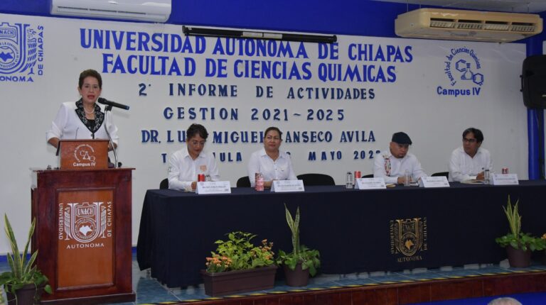 Rinde su 2do. Informe de Actividades el director de la Facultad de Ciencias Químicas de la UNACH, Luis Miguel Canseco Ávila