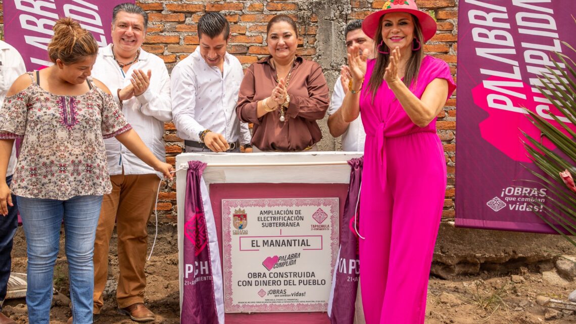 ENTREGA ROSY URBINA OBRA DE ELECTRIFICACIÓN SUBTERRÁNEA EN COLONIA EL MANANTIAL DE TAPACHULA