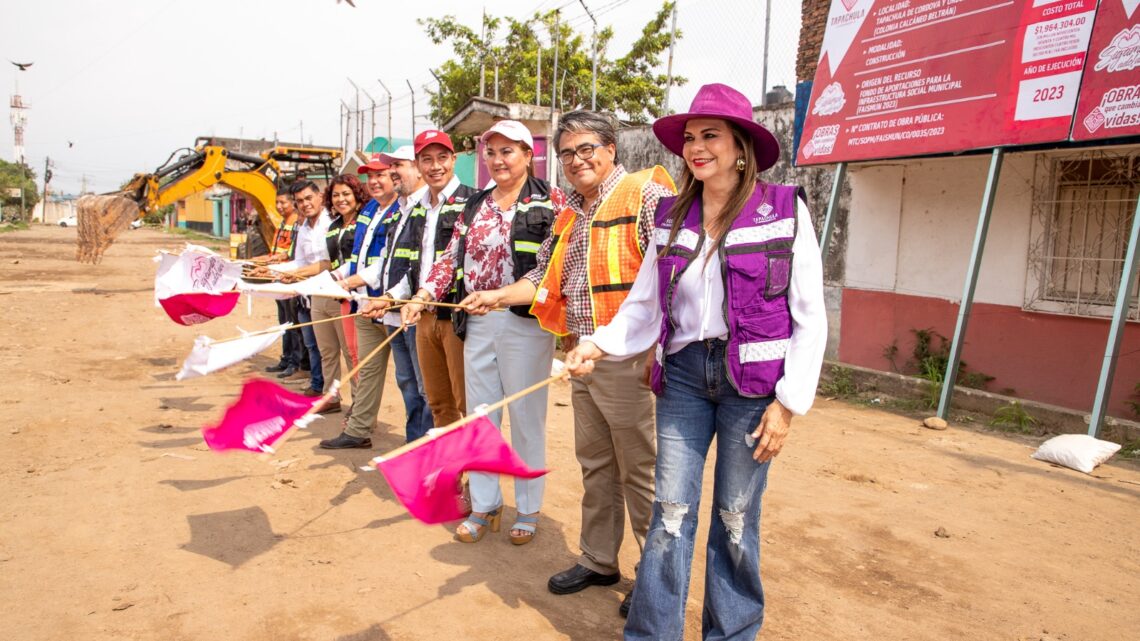 ALCALDESA DE TAPACHULA ROSY URBINA INICIA OBRA DE PAVIMENTACIÓN HIDRÁULICA EN COLONIA CALCÁNEO BELTRÁN