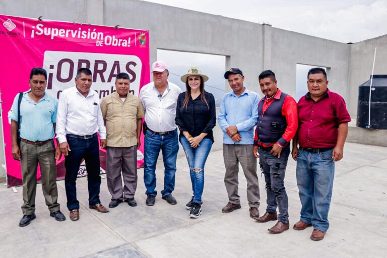 ROSY URBINA SUPERVISA AVANCE DE OBRAS DE BENEFICIO SOCIAL EN ZONA ALTA DE TAPACHULA