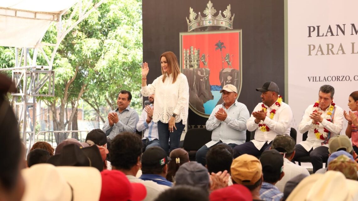 Diputada Caro Zuarth participa en entrega de semillas a productores de Villacorzo