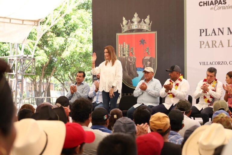 Diputada Caro Zuarth participa en entrega de semillas a productores de Villacorzo