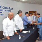 Presentan estudiantes de la UNACH avances del seminario de investigación sobre evaluación ecológica de la Laguna Pozuelos