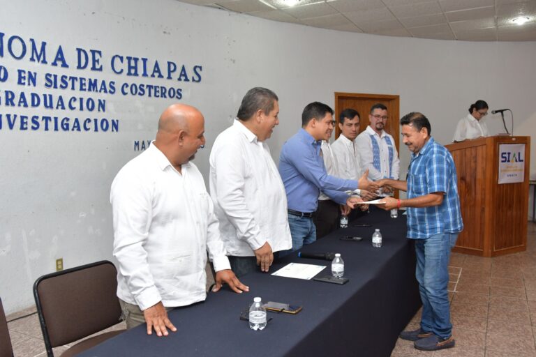 Presentan estudiantes de la UNACH avances del seminario de investigación sobre evaluación ecológica de la Laguna Pozuelos