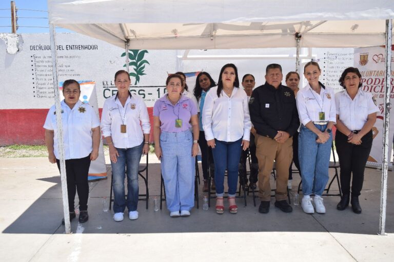 Festeja Voluntariado del Poder Judicial Día del Padre desde CERSS en Comitán