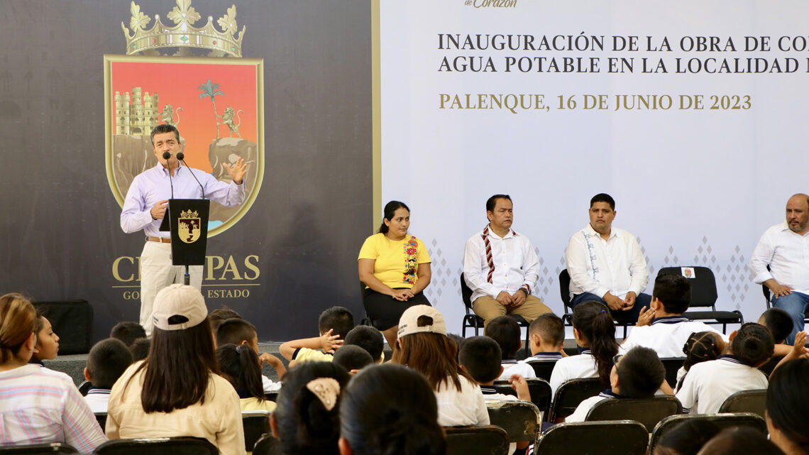 Beneficia Rutilio Escandón con Sistema de Agua Potable a habitantes de Nuevo Sonora, Palenque