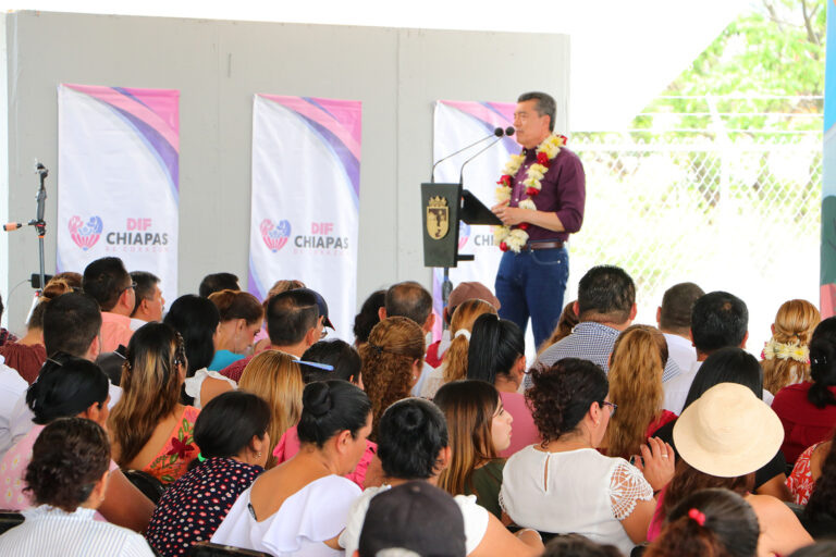 En Chiapa de Corzo, Rutilio Escandón arranca el Proyecto de Fomento Familiar a la Producción de Traspatio 2023