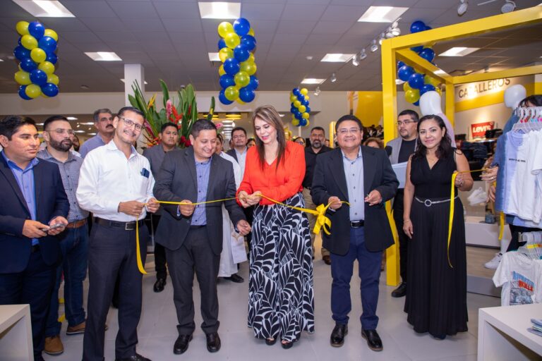 ROSY URBINA CELEBRA APERTURA DE NUEVAS EMPRESAS E INVERSIONES EN TAPACHULA