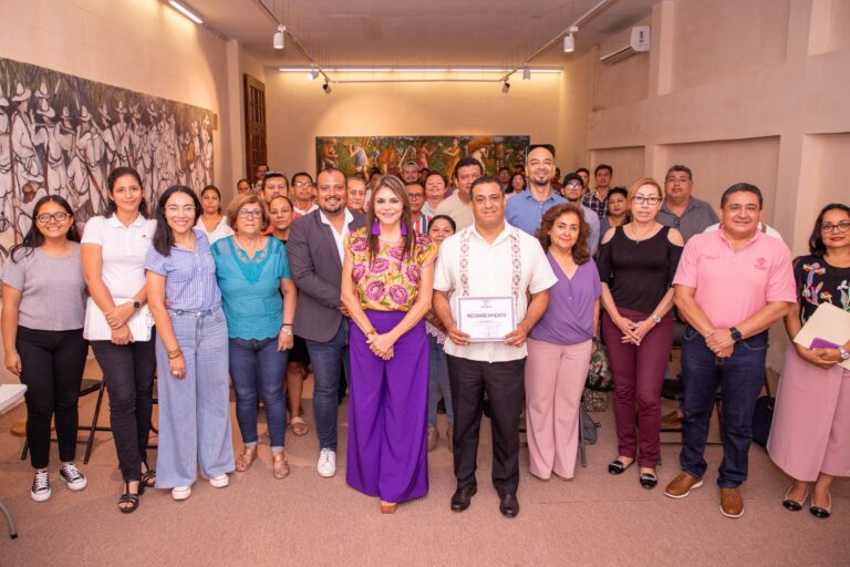 ROSY URBINA PONE EN MARCHA CURSO DE CAPACITACIÓN PARA EMPLEADOS MUNICIPALES.