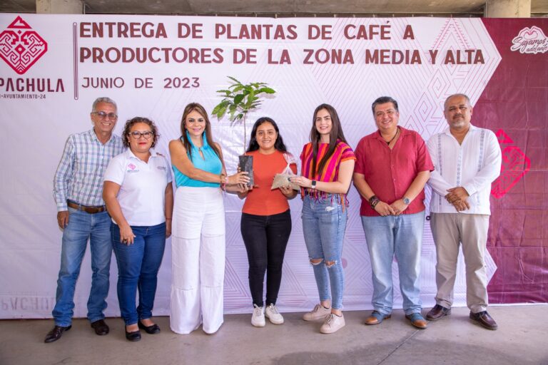 “APOYAR A LOS PRODUCTORES DE CAFÉ SIGNIFICA RESCATAR NUESTRA IDENTIDAD COMO TAPACHULTECOS”: ROSY URBINA