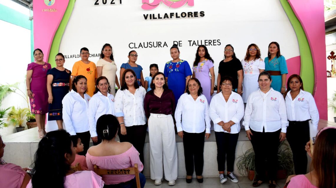 Margarita Sarmiento clausura los cursos de autoempleo en el DIF Villaflores