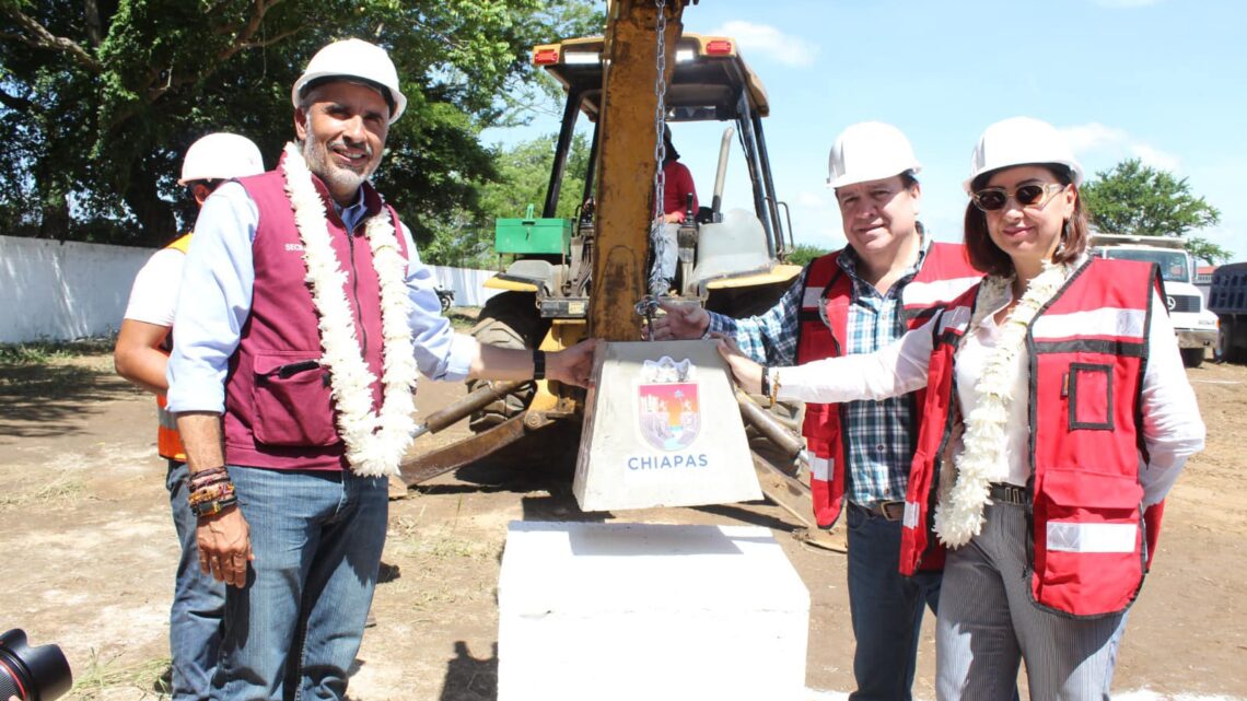 Mariano Rosales y Ángel Torres anuncian construcción del Centro Cultural Villaflores