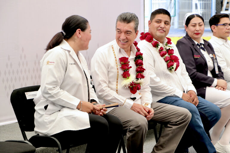 Inaugura Rutilio Escandón área de alta especialidad en hemodiálisis en el Hospital General de Palenque