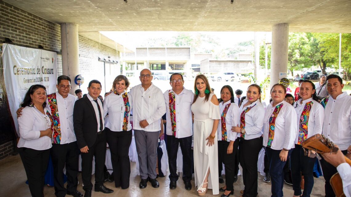 ROSY URBINA REAFIRMA COMPROMISO CON LA EDUCACIÓN DE LA JUVENTUD TAPACHULTECA, COMO PILAR DE UN MEJOR PRESENTE Y FUTURO