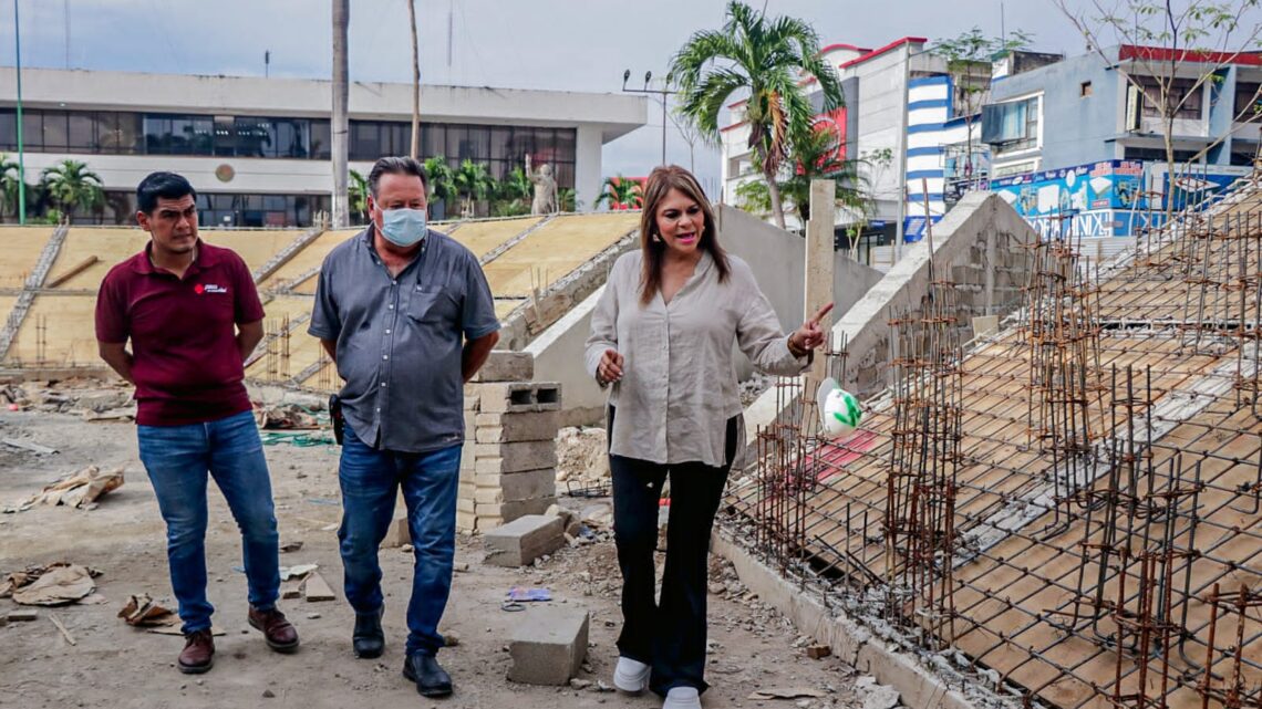 ROSY URBINA SUPERVISA AVANCE DE LA OBRA DEL PARQUE CENTRAL MIGUEL HIDALGO.