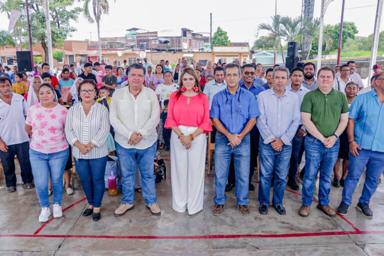 “TRABAJANDO EN UNIDAD SE AVANZA CON LA CUARTA TRANSFORMACIÓN EN TAPACHULA”: ROSY URBINA