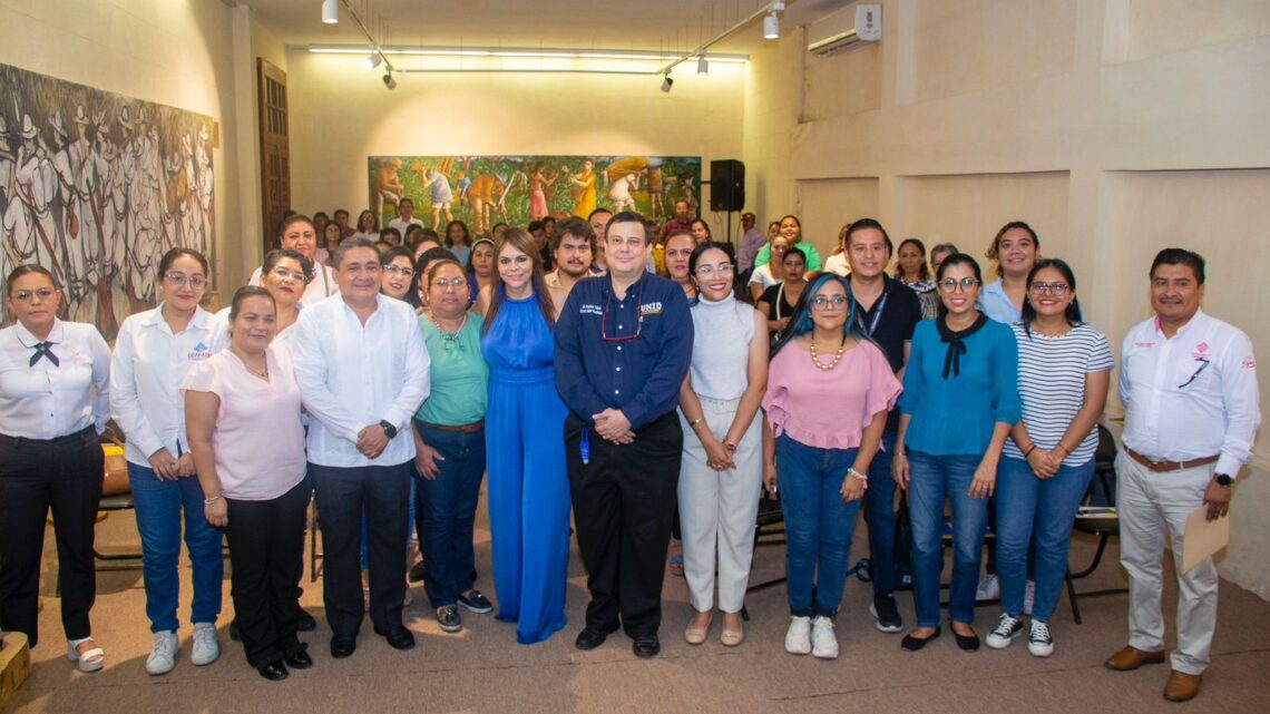 LA CAPACITACIÓN PERMANENTE AL PERSONAL ES UN MEDIO PARA SEGUIR BRINDANDO RESULTADOS AL PUEBLO: ROSY URBINA