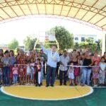 Alcalde Mariano Rosales entrega cancha y domo en colonia Manuel Velasco Siles