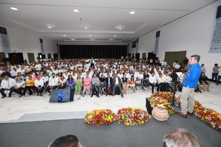 Participa Rutilio Escandón en la XII Convención Hacendaria del Estado