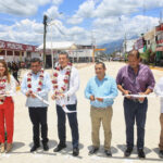 Rutilio Escandón inauguró Avenida Francisco Sarabia y entregó 60 escrituras públicas en Mapastepec