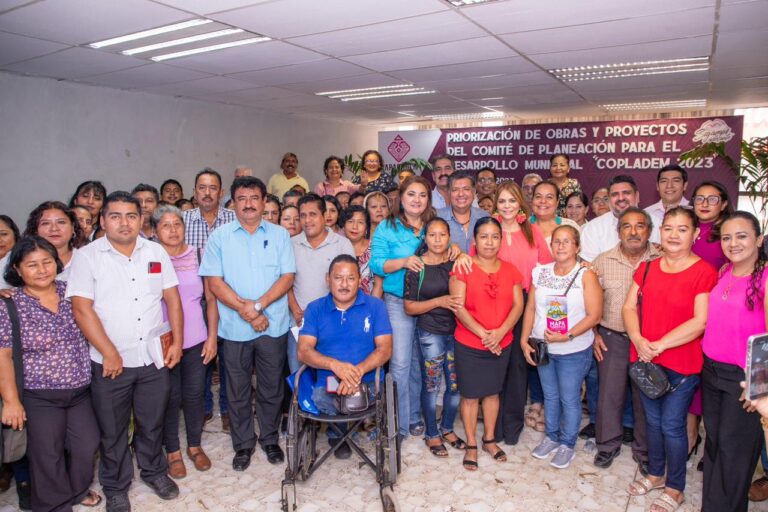 DE LA MANO DEL PUEBLO, ESTAMOS LOGRANDO LA TRANSFORMACIÓN DE TAPACHULA: ROSY URBINA