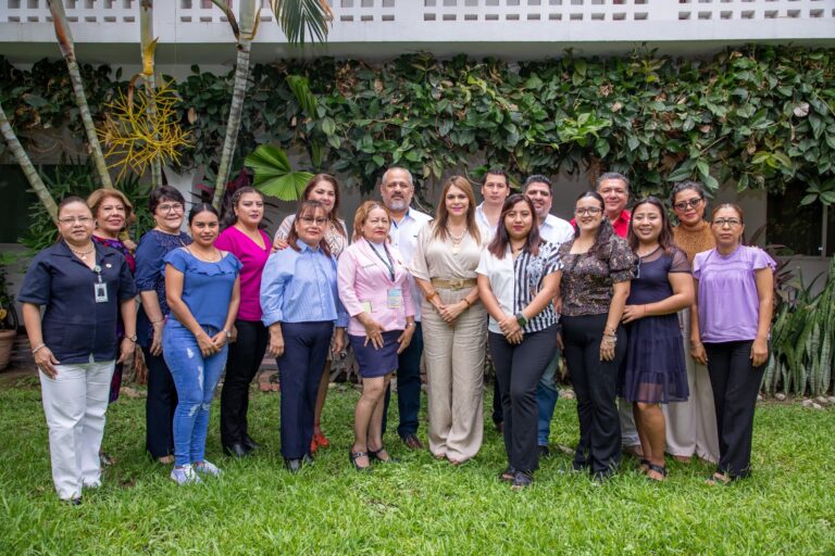 ROSY URBINA CONMEMORA DÍA NACIONAL DE LA Y EL TRABAJADOR SOCIAL