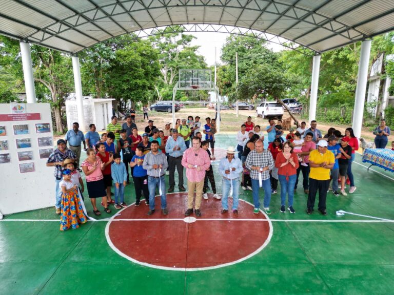 Alcalde Mariano Rosales inaugura centro recreativo en Ranchería Miguel Hidalgo