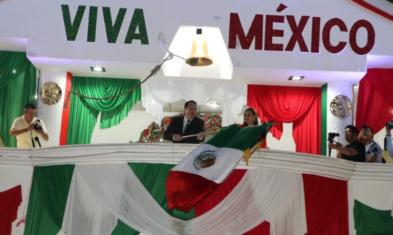 Mariano Rosales dio el Grito de Independencia en Villaflores