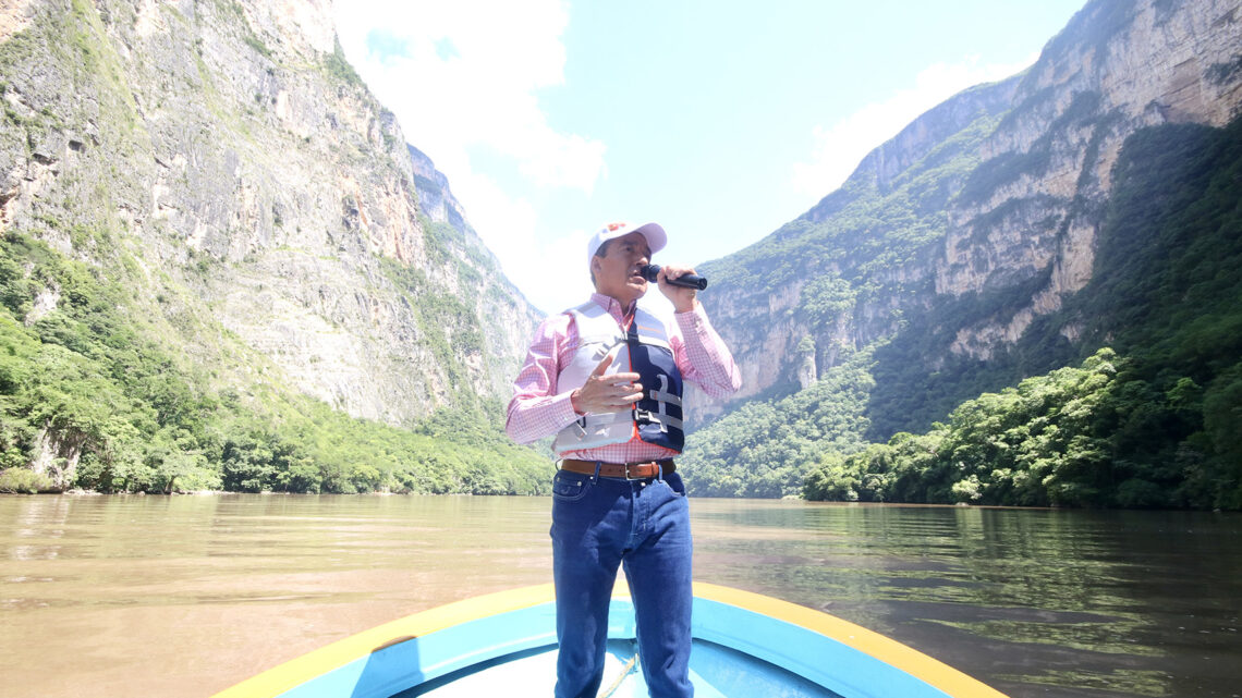 Rutilio Escandón supervisa acciones de limpieza del Cañón del Sumidero