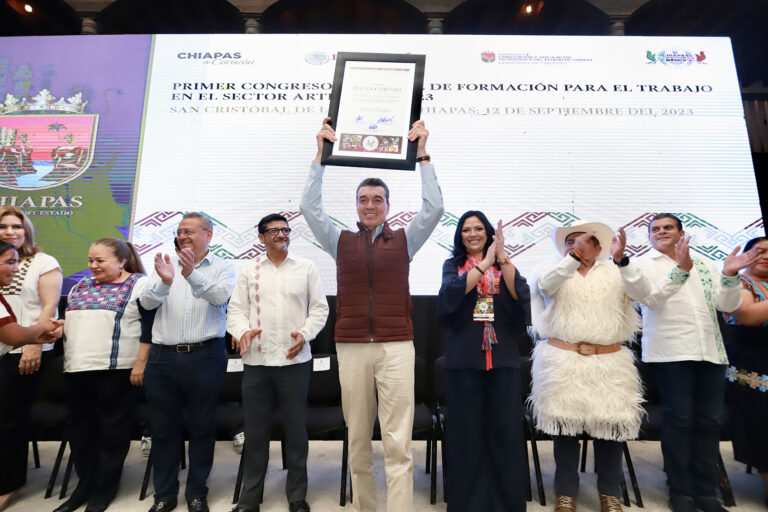 Clausura Rutilio Escandón 1er. Congreso Nacional de la Formación para el Trabajo en el Sector Artesanal