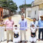 Inaugura Rutilio Escandón pavimentación integral de calles en Huixtla