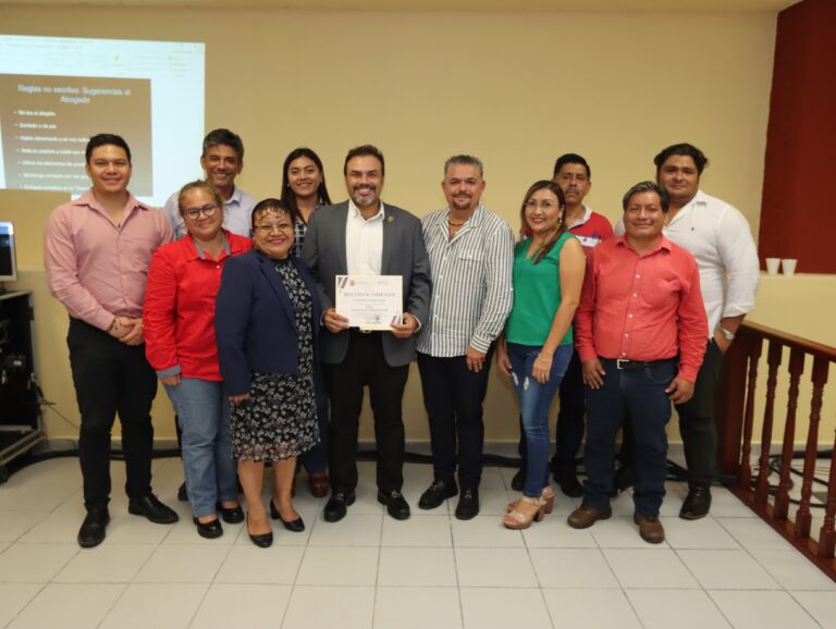 Reciben curso sobre técnicas de litigación oral las y los defensores públicos de Pichucalco