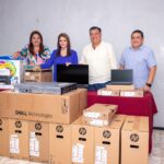 ENTREGA ROSY URBINA EQUIPOS INFORMÁTICOS A DEPENDENCIAS DEL GOBIERNO DE TAPACHULA