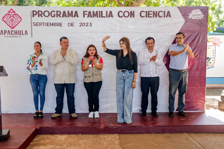 ROSY URBINA EXHORTA A LA NIÑEZ TAPACHULTECA A CONOCER LA ACTIVIDAD CIENTÍFICA