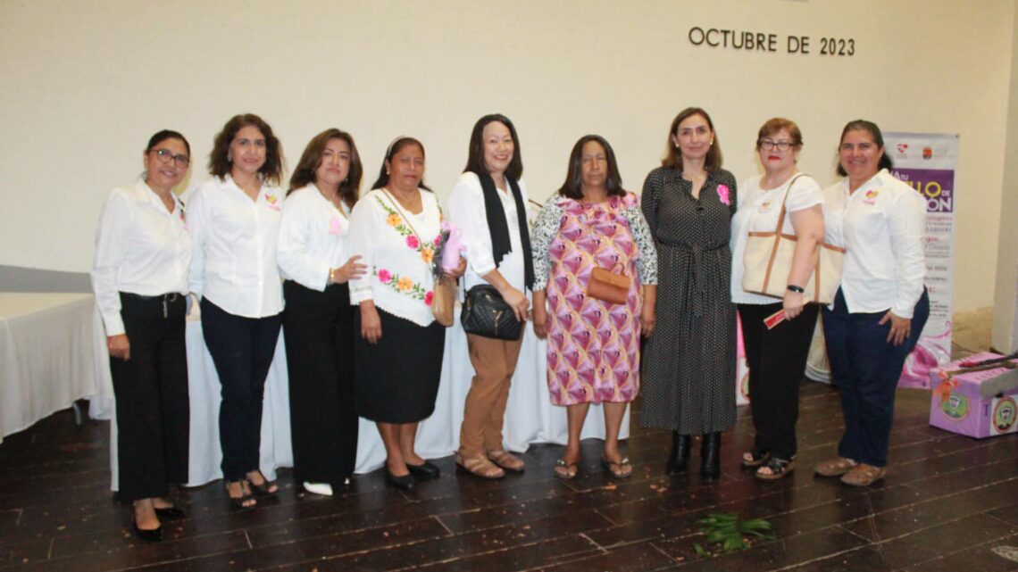 Margarita Sarmiento entrega apoyos a pacientes con cáncer