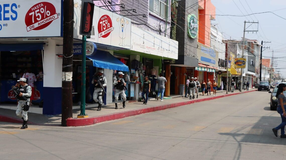 En Villaflores cuerpos policiacos realizan operativos a pie tierra