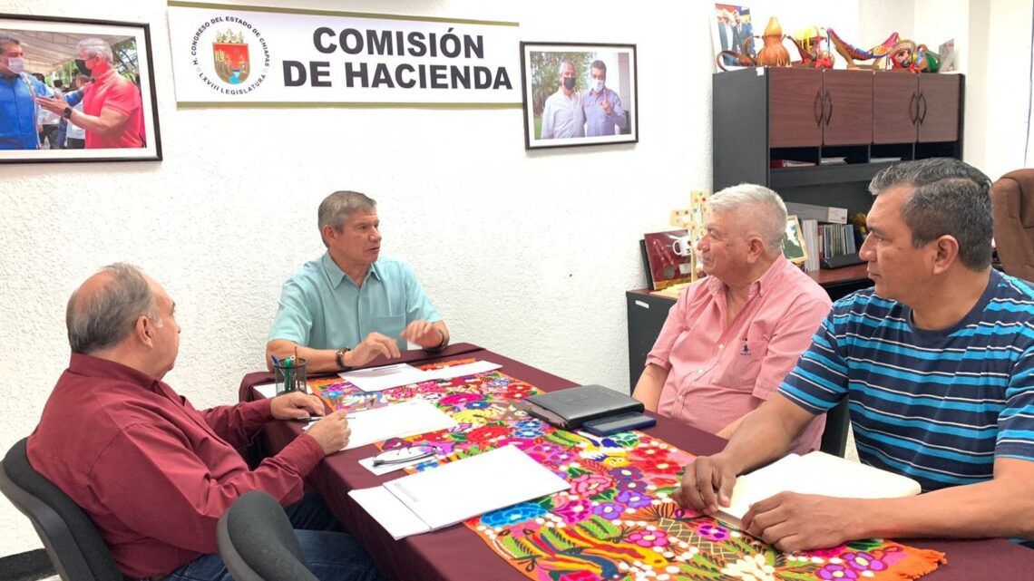 Aumento del predial en Tuxtla no va: Felipe Granda Pastrana