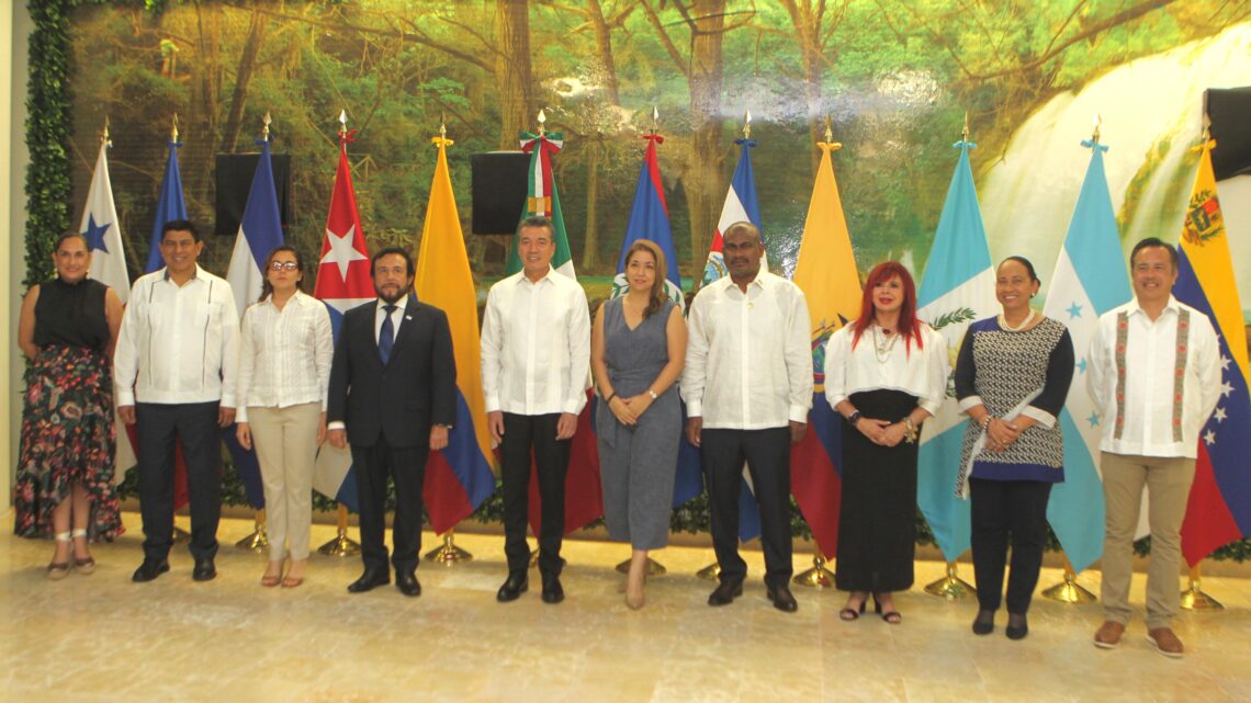 Rutilio Escandón da bienvenida a participantes de la Cumbre “Por una Vecindad Fraterna y con Bienestar”