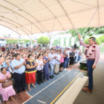 En Cintalapa, entrega Rutilio Escandón 450 escrituras y certificados de lote a familias de 23 municipios