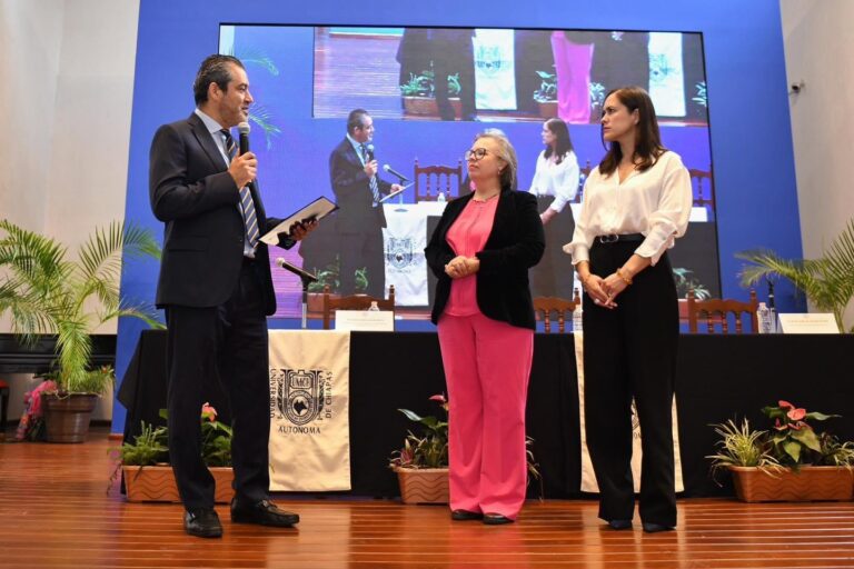 Diserta la académica Bonnie J. Palifka en la UNACH la ponencia “La Multidisciplinariedad en la anticorrupción” 