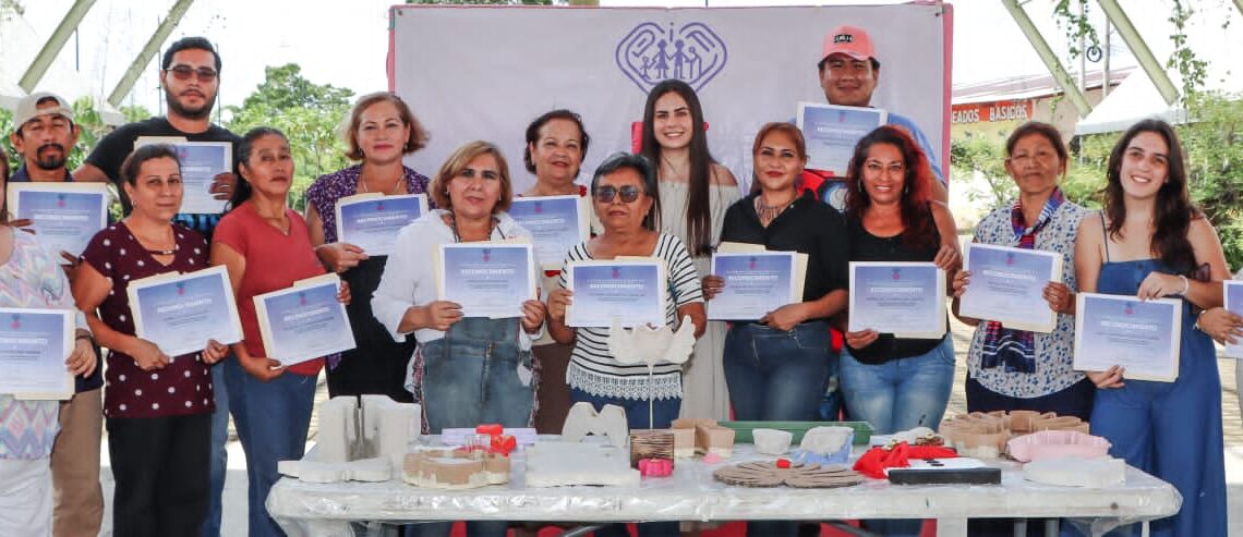 PROMUEVE SDIF TAPACHULA CURSOS PARA EL AUTOEMPLEO