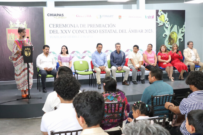 Encabeza Rutilio Escandón Ceremonia de Premiación del XXV Concurso Estatal de Ámbar 2023