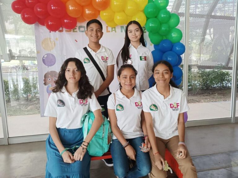 Jóvenes de Villaflores Participan en “Congreso Estatal de Infancia y Adolescencia”