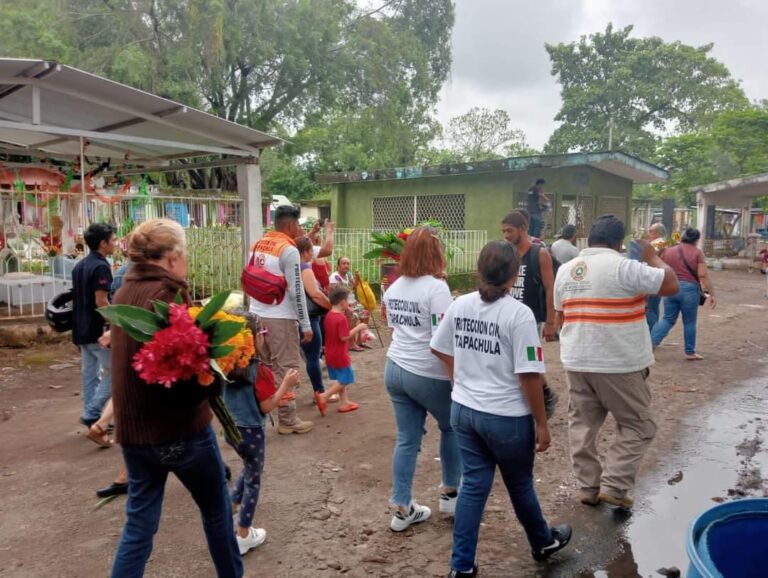 SE IMPLEMENTA OPERATIVO DE SEGURIDAD EN PANTEONES DE TAPACHULA