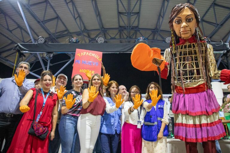 AUTORIDADES MUNICIPALES Y ORGANISMOS INTERNACIONALES DAN LA BIENVENIDA A LA PEQUEÑA AMAL EN TAPACHULA