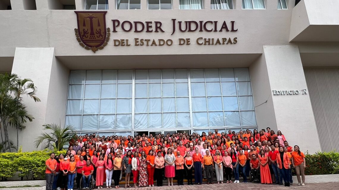 Con moño humano naranja, el Poder Judicial refuerza las acciones de la campaña internacional Únete
